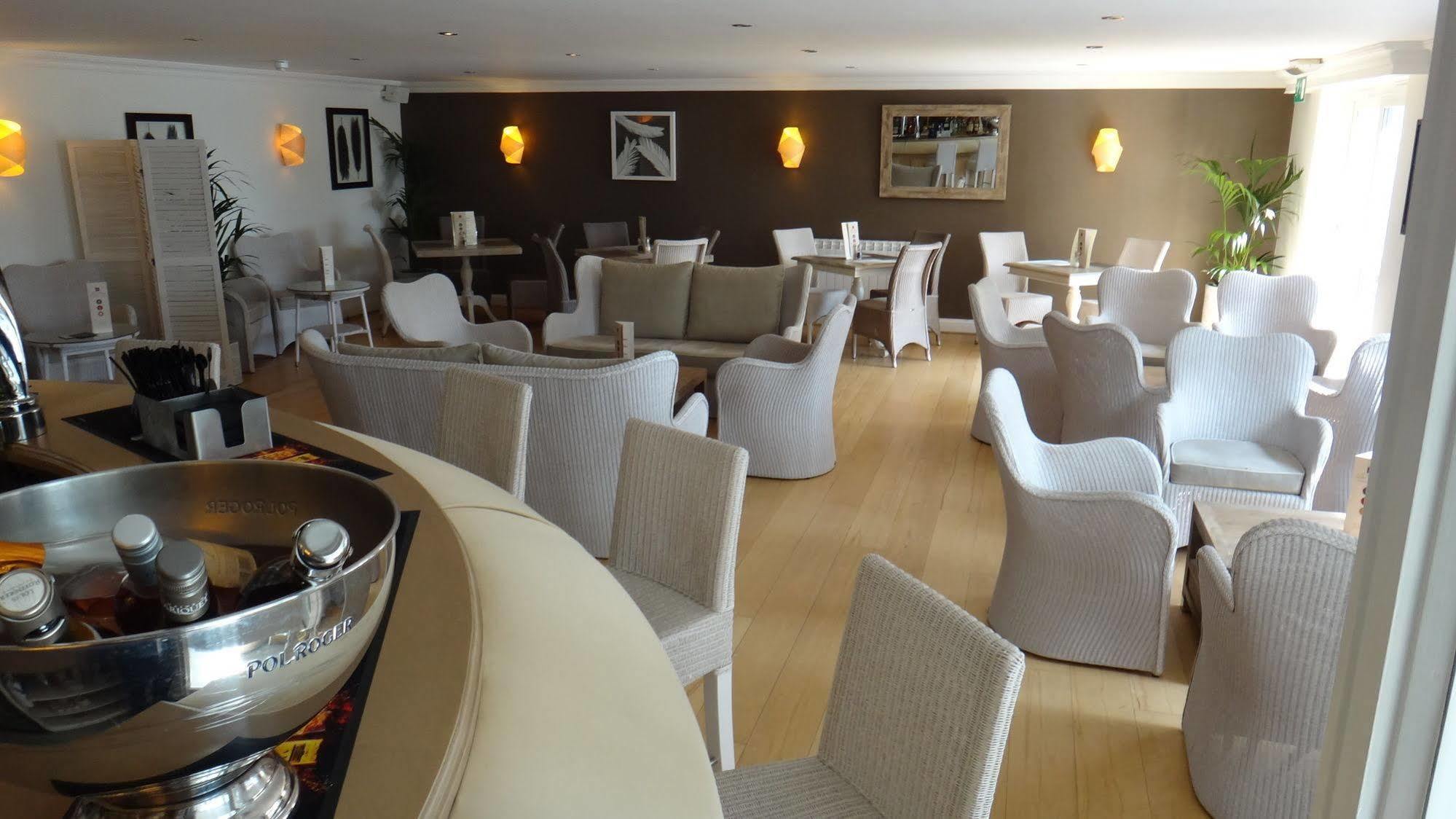 Hotel La Place St Aubin Exterior photo